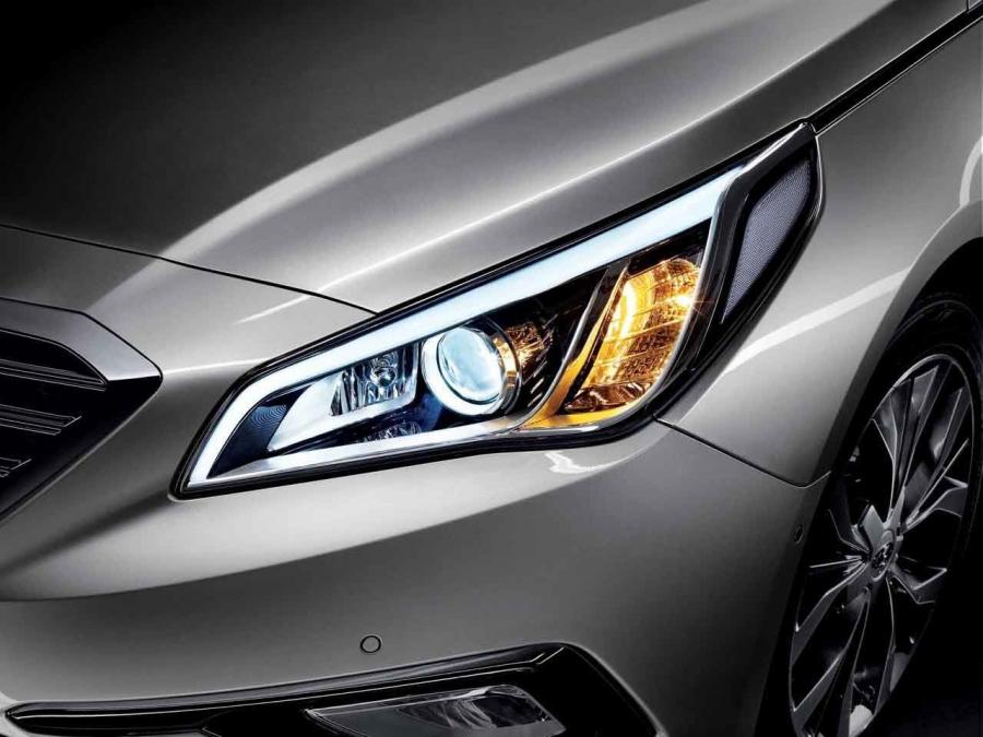  Hyundai Sonata 2015 года  (фото 15 из 16)